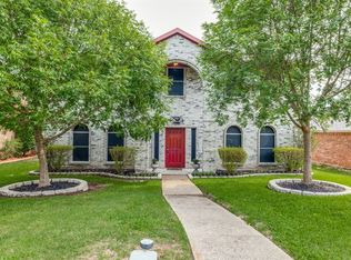 3312 Riverview Dr, Mesquite, TX 75181
