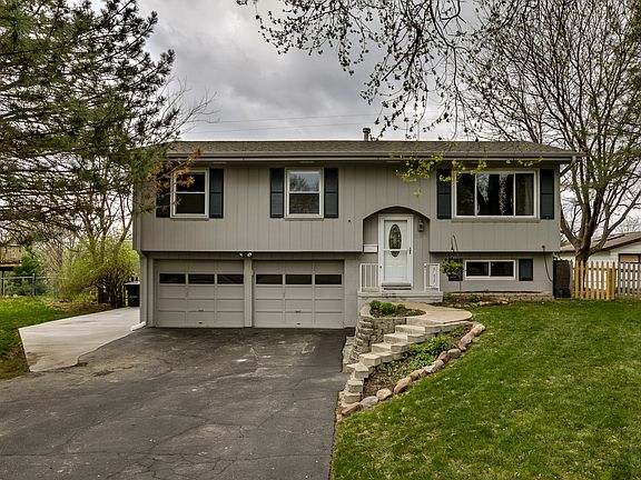 2nd image of 7216 Pine Dr