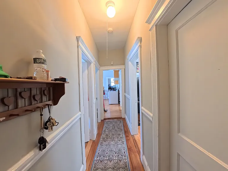 19 Arden St #2 — Photo 3