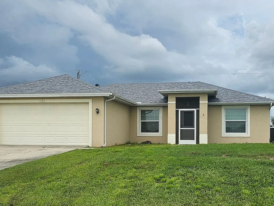 1144 NW 5th Pl