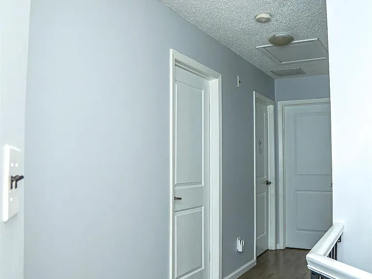 5805 Hana Rd — Photo 19