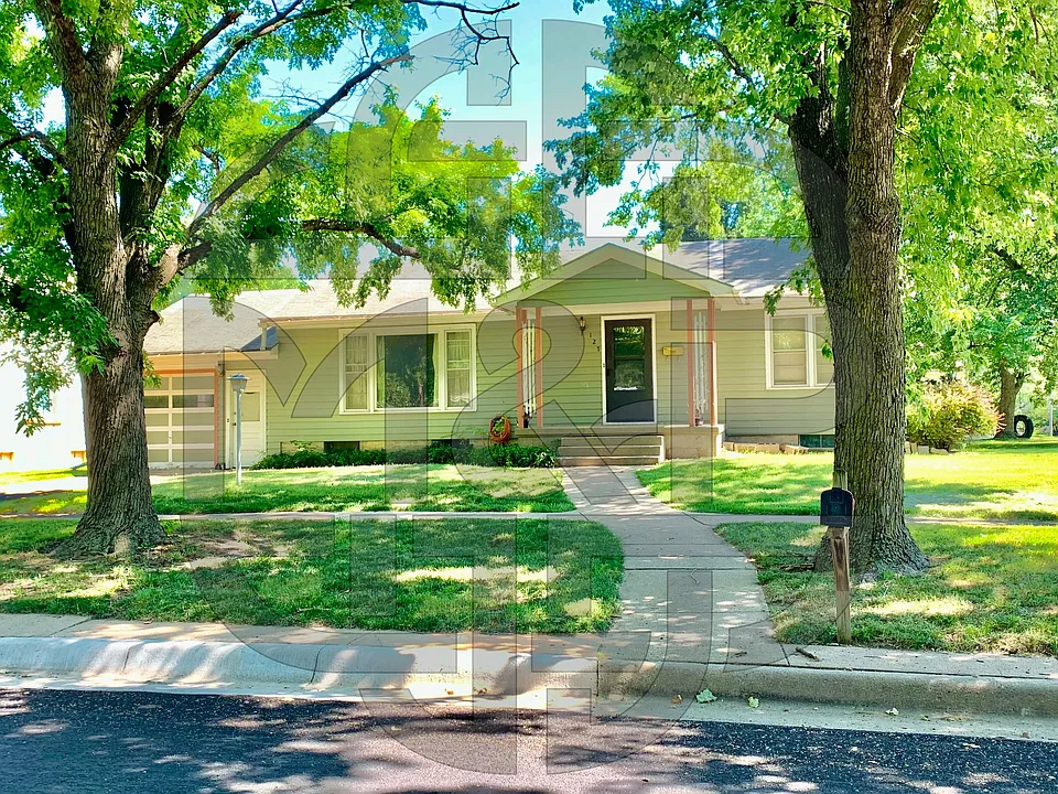 127 W 11th St