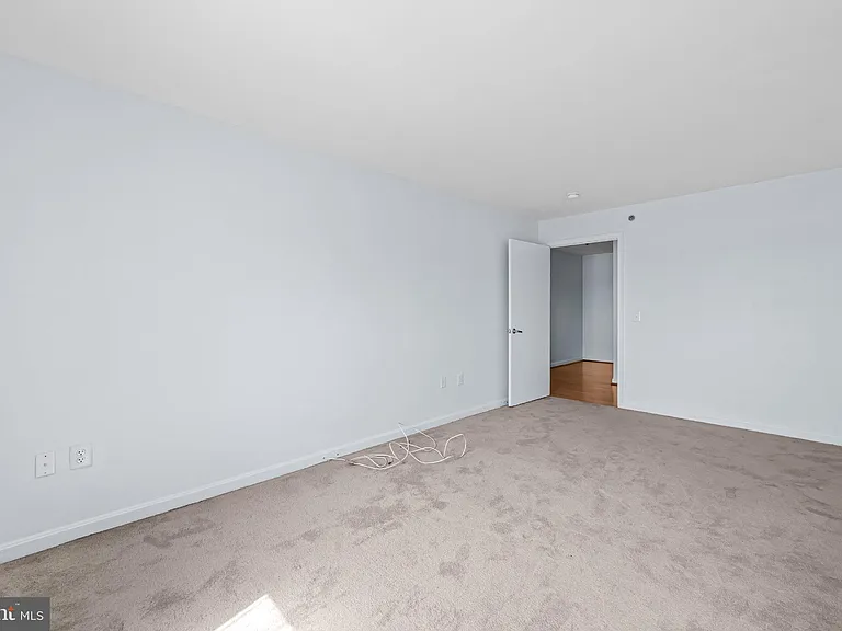 2702 Lighthouse Point E #E-738 — Photo 24