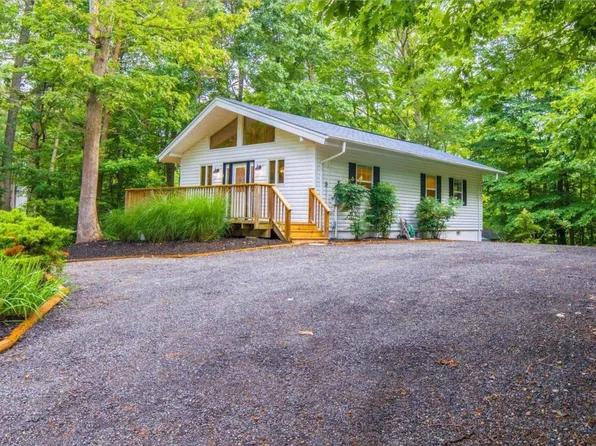 12418 Ridge Rd, Lusby, MD 20657