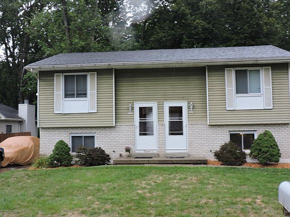 2nd image of 2213 Dean Ave