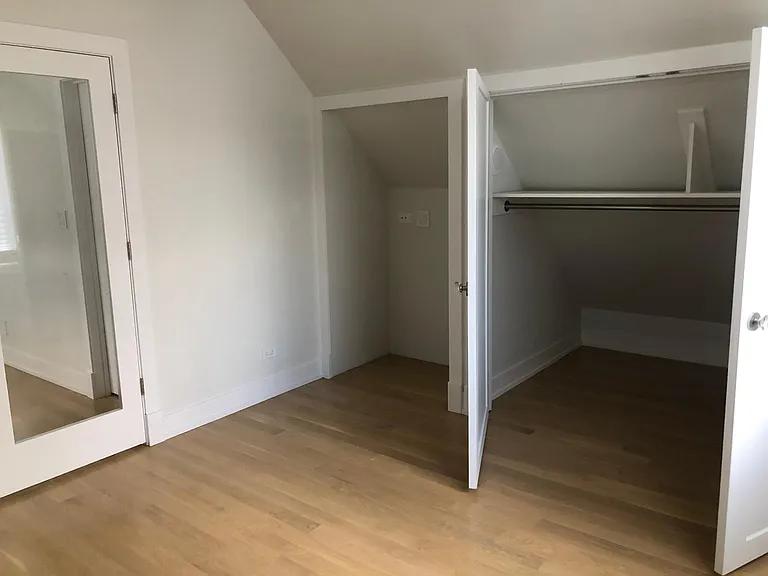 4514 N Harding Ave #2 — Photo 18
