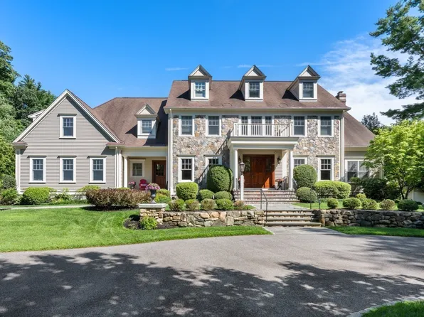 99 Country Way, Needham, MA 02492