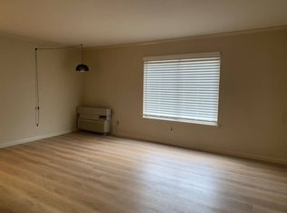 52 Bolton Ct, Somerset, NJ 08873