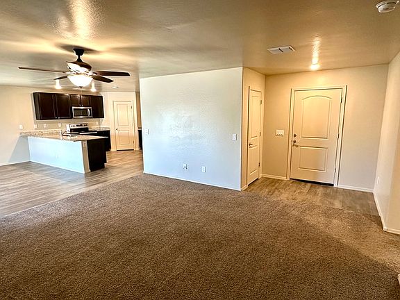 4th image of 537 W Pintail Dr