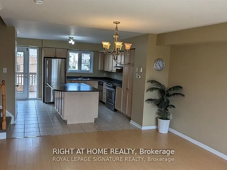 4869 Half Moon Grv #27 — Photo 8