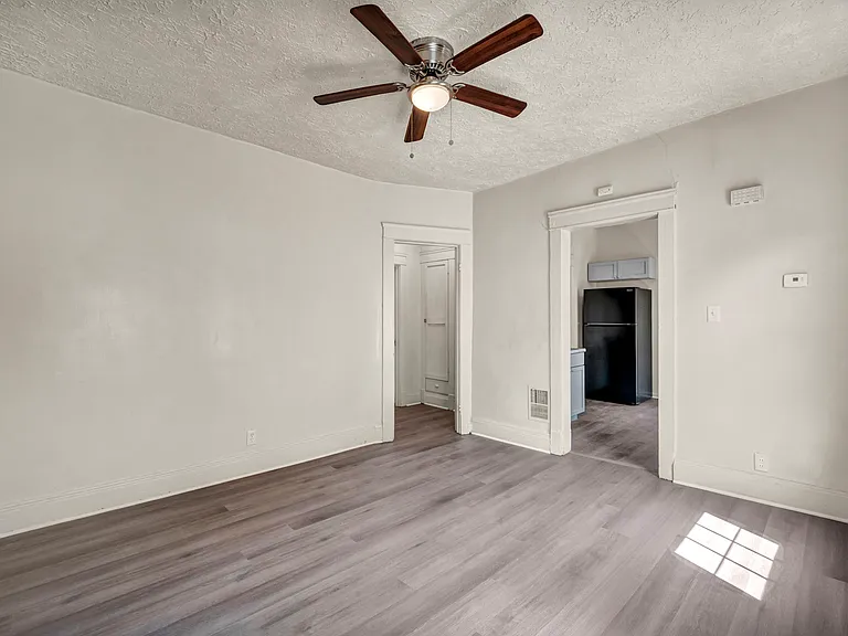 10515 Greenlawn Ave #2 — Photo 9