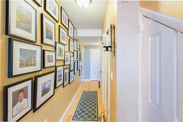 Sold by (Legacy) Elegran | media 12