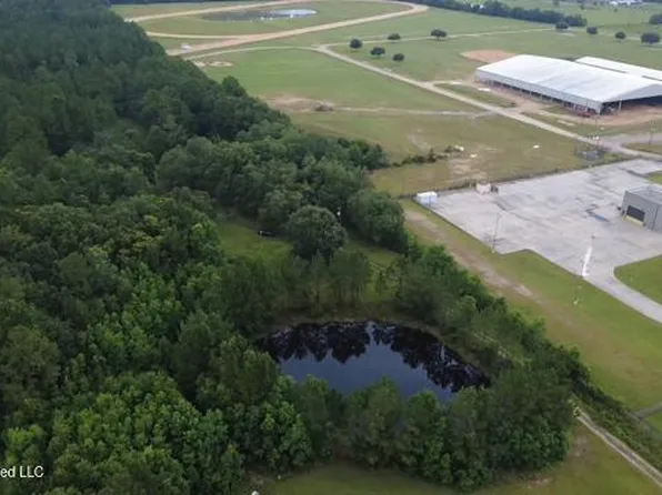 4280 Kiln Delisle Rd, Kiln, MS 39556
