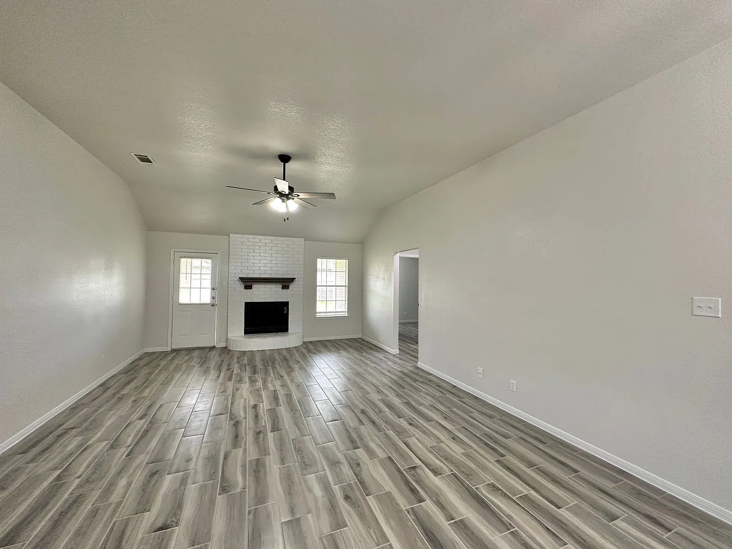 4308 Bluestem — Photo 3