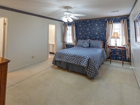4th image of 433 Forest Park Dr