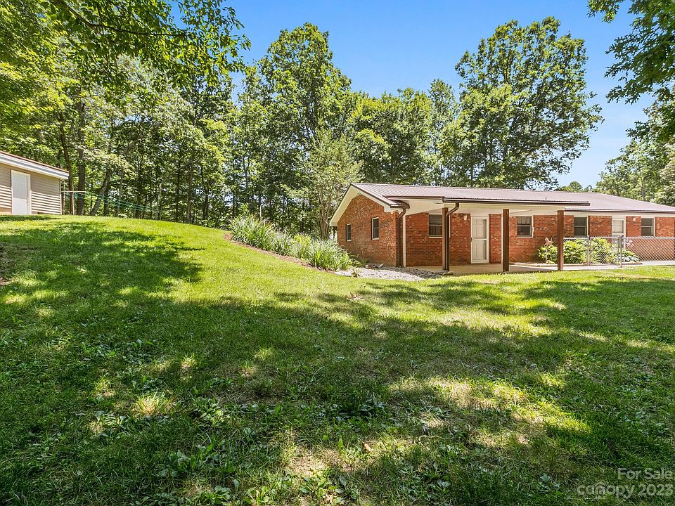 2/1 Apt w/ Fenced Yard 272 Emmas Grove Rd Fletcher NC Zillow