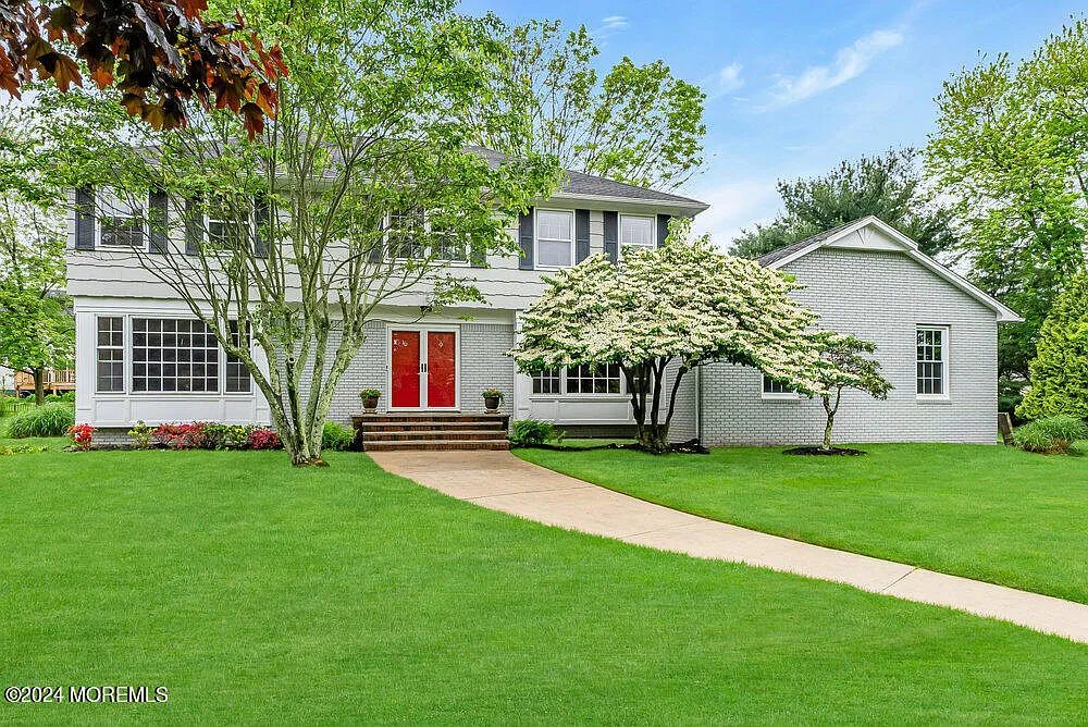 51 Ascot Drive photo 1