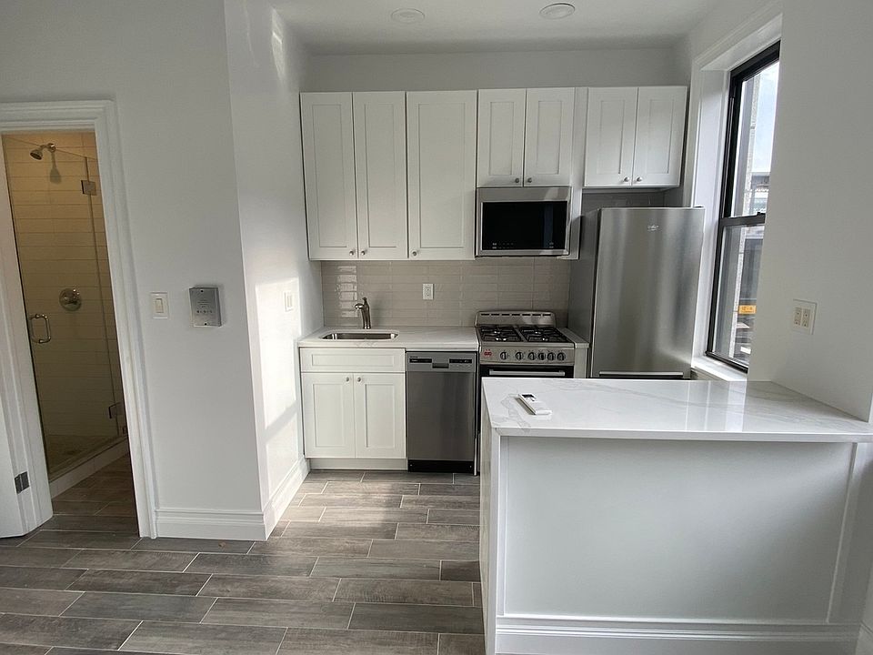 1st image of 30-13 Broadway #3F
