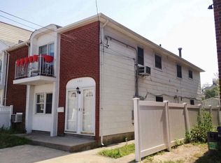 151 Beach 120th St, Far Rockaway, NY 11694