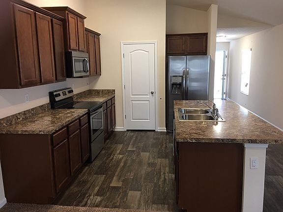 2nd image of 600 Ashby Landing Way