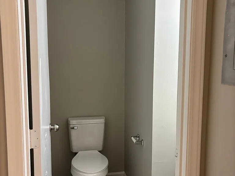 1000 Mount Holly Huntersville Rd #B — Photo 14