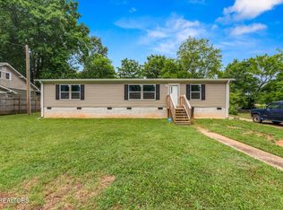 312 Scott St, Athens, TN 37303