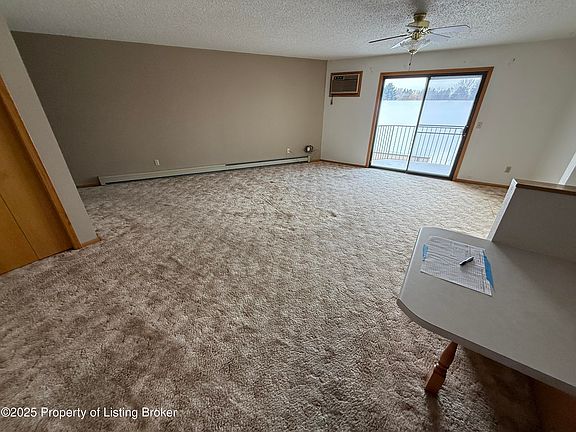 5th image of 2710 Gateway Ave