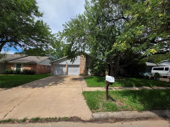 1115 Rock Canyon Dr, Katy, TX 77450
