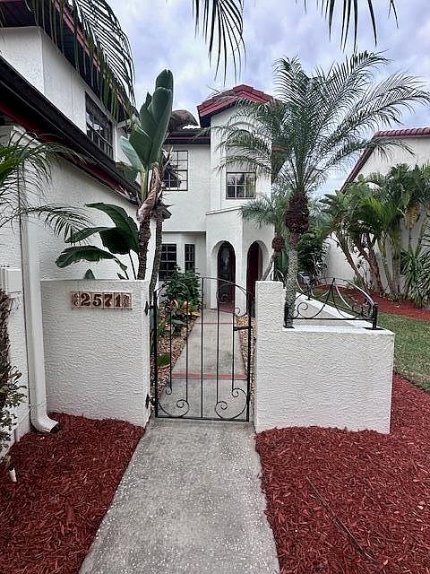 1st image of 2571 Sykes Creek Dr