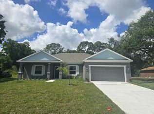 576 Borraclough Ave NW, Palm Bay, FL 32907