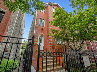 1064 N Marshfield Ave, Chicago, IL 60622