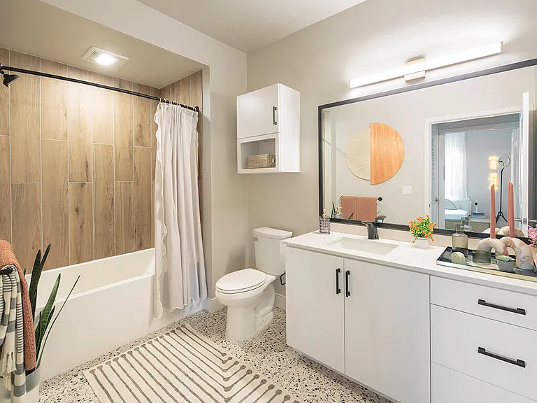 CALIXA Apartment Homes — Photo 7