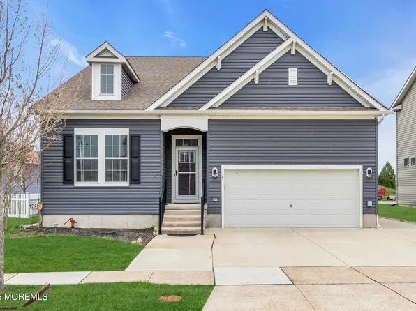 5 Ashburn Avenue, Manahawkin, NJ 08050