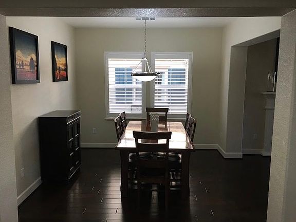 4th image of 549 Selby Ln