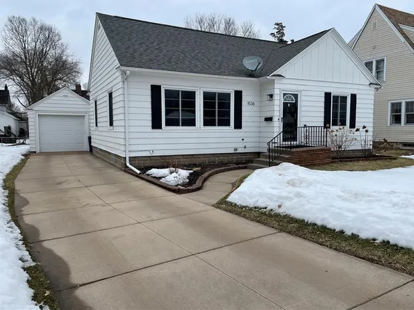1536 Hoover Avenue, Eau Claire, WI 54701