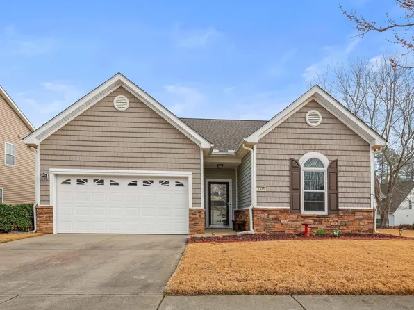 1435 Dairy Glen Dr, Fuquay Varina, NC 27526