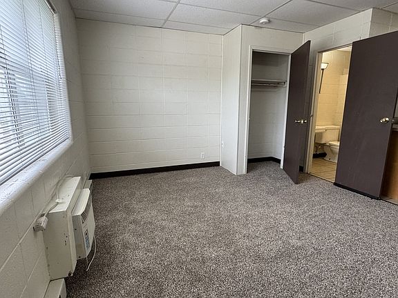 4th image of 535 S Lincoln St #20
