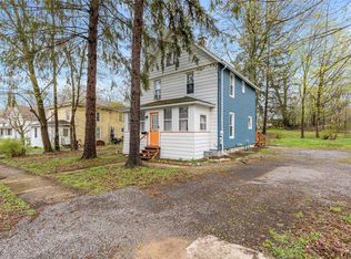 68 Garrow St, Auburn, NY 13021