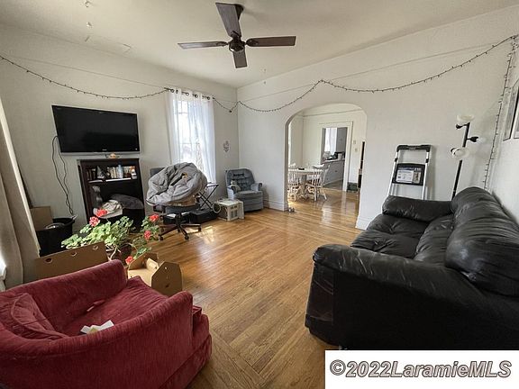 4th image of 352 N 8th St