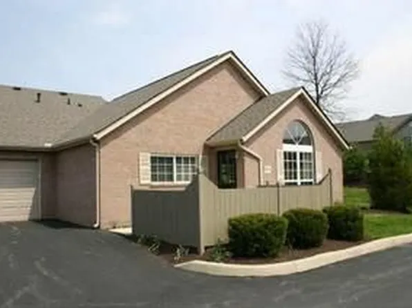 4050 Chennin Dr, Columbus, OH 43230