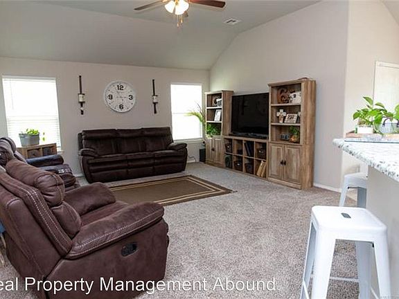 2nd image of 1505 S 29th Ct