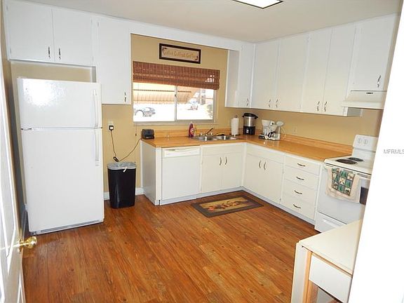 3rd image of 3804 N Oak Dr Unit X42