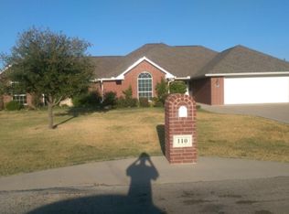 110 Frost Creek Ave, Groesbeck, TX 76642