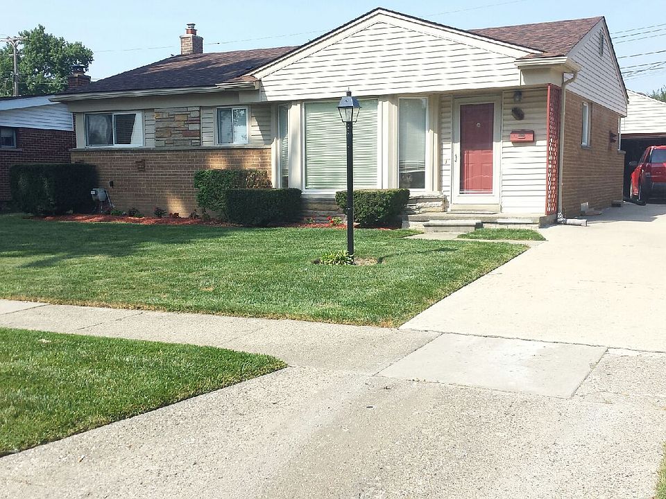1st image of 32419 Holden Dr