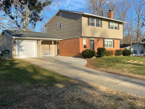 5520 Southampton Dr, Springfield, VA 22151