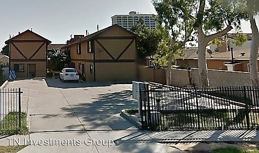 2nd image of 1940 Wallace Ave APT 7
