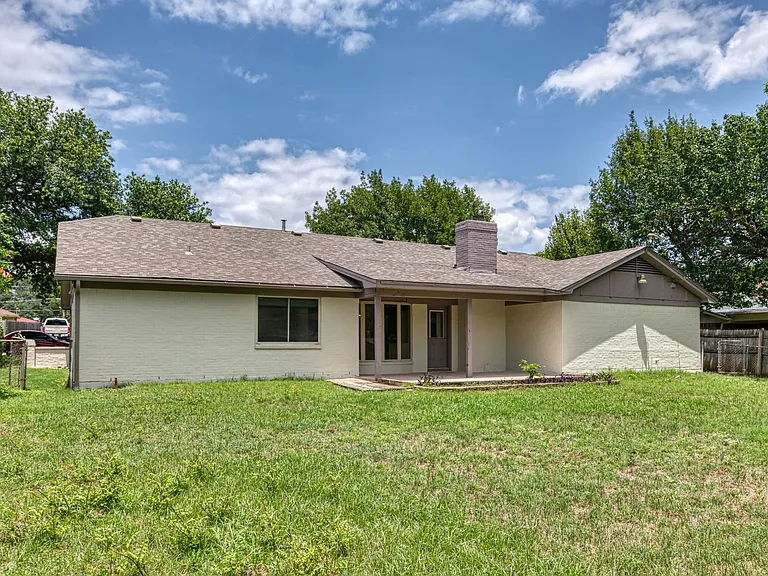 6540 Victoria Ave — Photo 22
