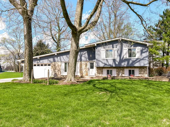 150 Springs Ct, Carmel, IN 46033