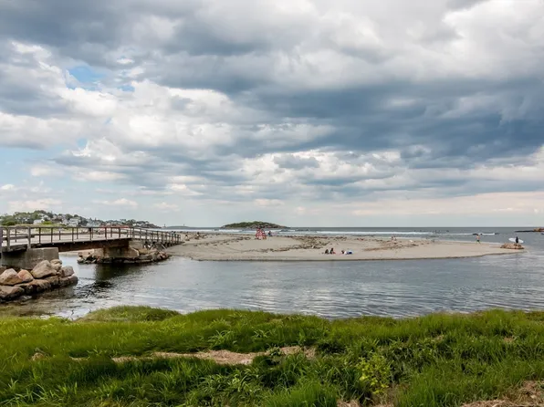 39 Decatur St, Gloucester, MA 01930