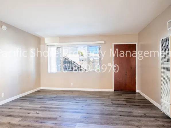 Massachusetts Apartments, 11321 Massachusetts Ave #2, Los Angeles, CA 90025
